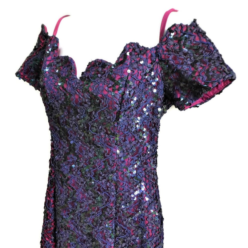 PinUp Zum Zum Cocktail Dress Wiggle Off Shoulder Sequin Scalloped Neck Back Zip